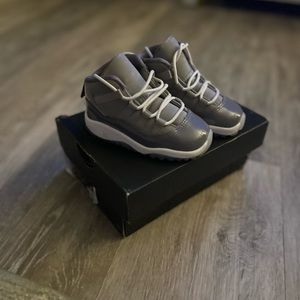 Jordan retro 11 (td) grey and white